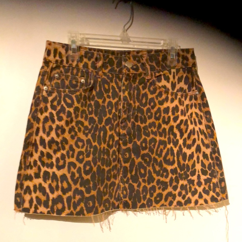 Trafaluc Zara Animal print short denim skirt Small